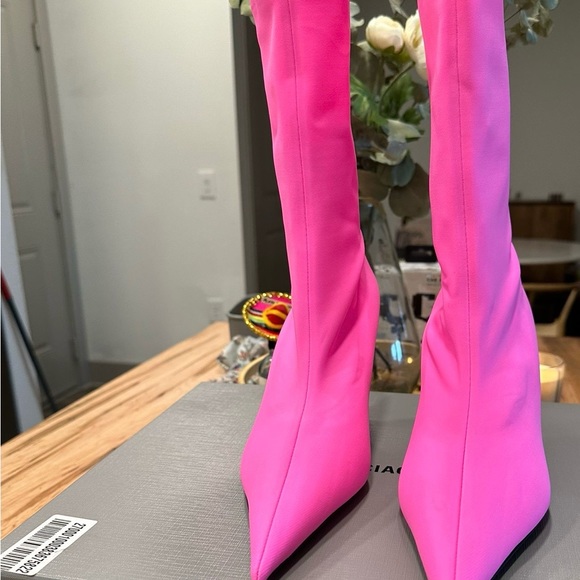 Balenciaga,color pink 🎀 - Picture 4 of 8